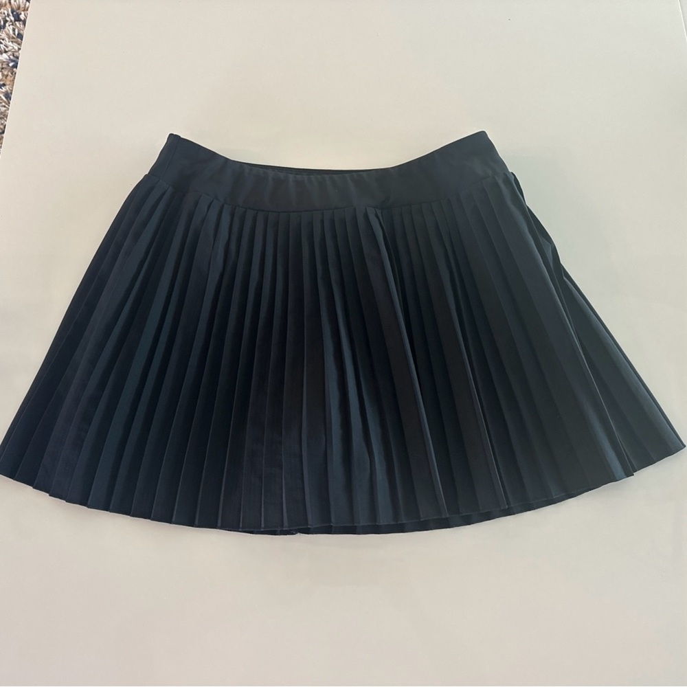 Mondetta Black Pleated Women's Skirt built in shorts medium tennis golf